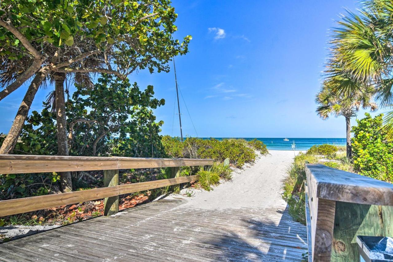 Indian Rocks Beach Unit - Steps From The Shoreline 클리어워터 비치 외부 사진